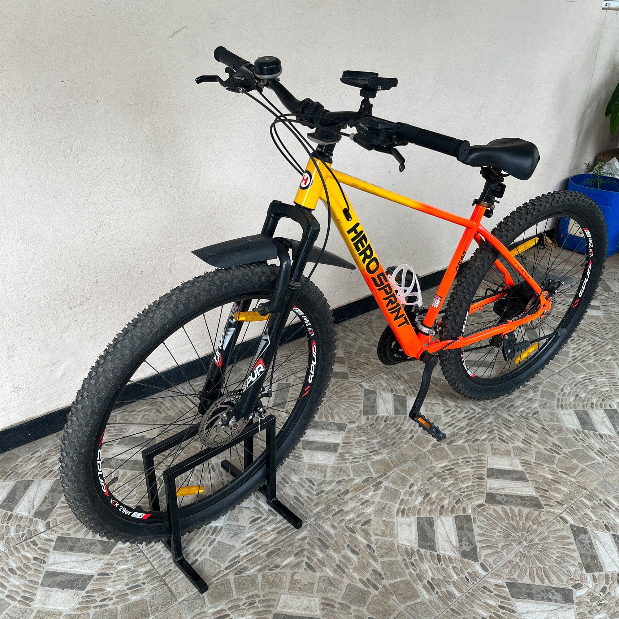 Glory Cycle Stand – Glossy Finish – Indoor & Outdoor Use - Fits All Tyre Types – Easy Storage & Display